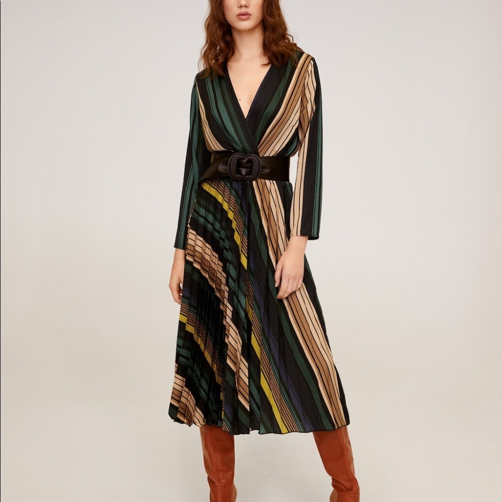 NWT Mango Long Sleeve Pleated Striped Midi Dress